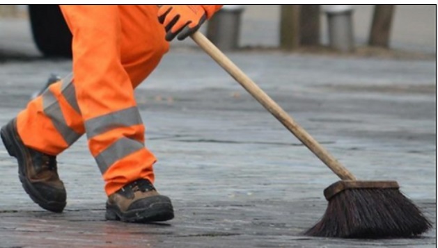 A Milano arriva lo Spazzino di quartiere – Ecco i suoi compiti. Obiettivo: strade molto più pulite