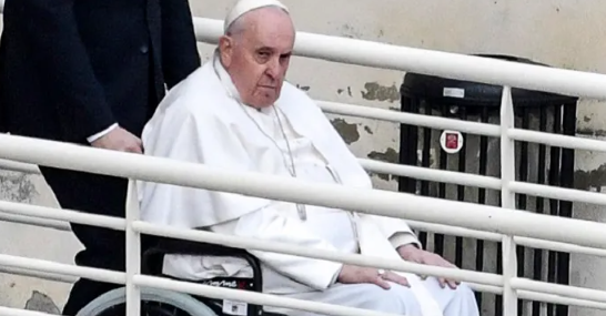 Papa Francesco ricoverato al Policlinico Gemelli: la situazione