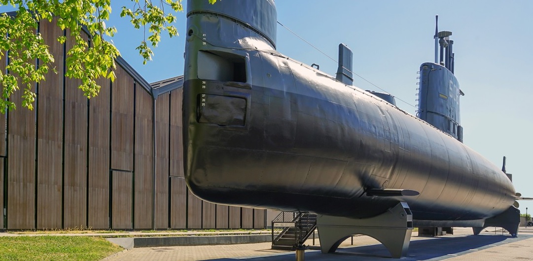 A Milano un Sottomarino per le strade della città – Continuano le visite al Sottomarino Toti. Tutte le INFO