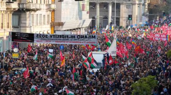 Milano – Una marea umana per Gaza: in piazza 80mila persone. Bloccata la Tangenziale Est