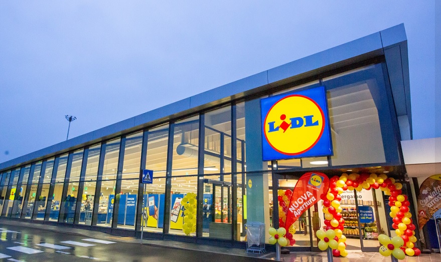 Milano – In via Solari apre un Lidl ‘eccezionale’: sarà alimentato al 100% con energia rinnovabile. La novità
