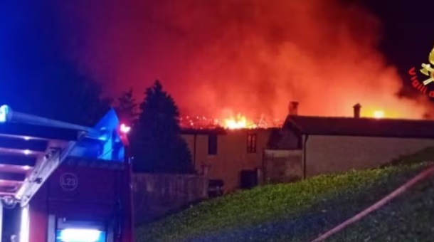 Paura in Lombardia –  Incendio devasta storico Monastero. Monache di clausura in fuga