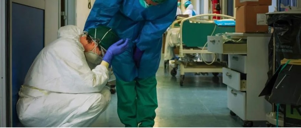 Milano – Follia al Fatebenefratelli: ragazza picchia infermiera e urla: “Voglio la cocaina”. Arrestata