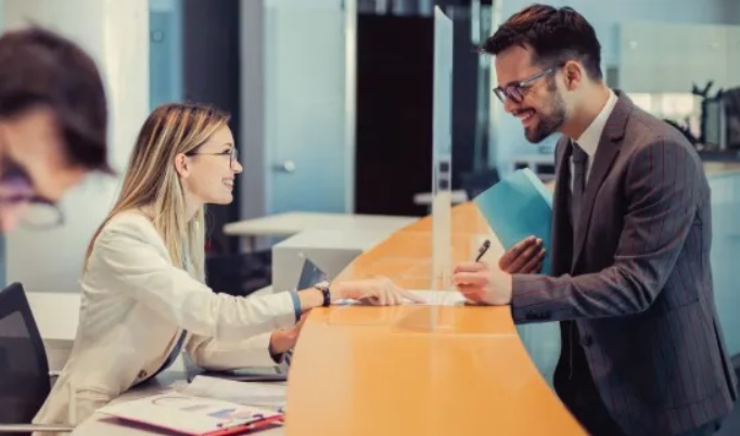 Banche, ci saranno più di 3.000 assunzioni di giovani a inizio 2026. Ecco il piano di ricambio generazionale