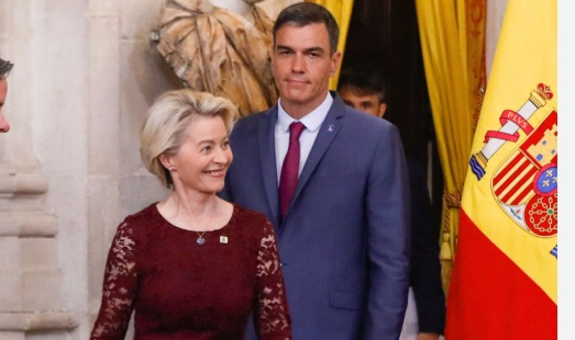 La Spagna taglia l’Iva sui carburanti: il prezzo scende a 1,51 euro – E’ sostenibile nel tempo? L’Europa attacca: “Va contro le nostre norme”