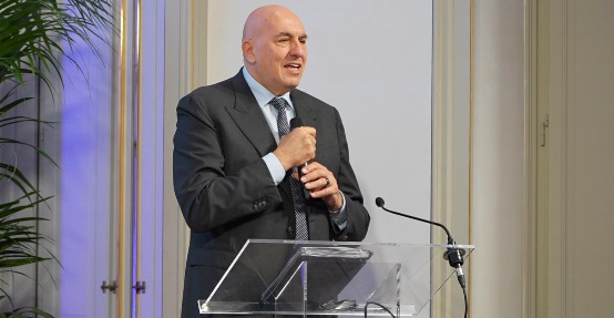 Crosetto alla Mediobanca Conference: “Sicurezza, innovazione e crescita non sono più mondi separati: oggi sono elementi di un’unica strategia”