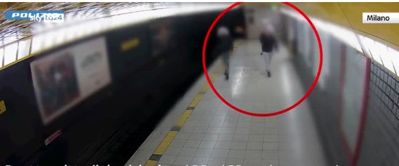 Milano – Circondato e pestato nella Metro Montenapoleone. Arrestati 4 rapinatori