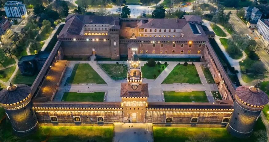 Milano – Aperture straordinarie del Castello Sforzesco: prezzi scontati e orario alargato. Ecco l’offerta speciale di Agosto
